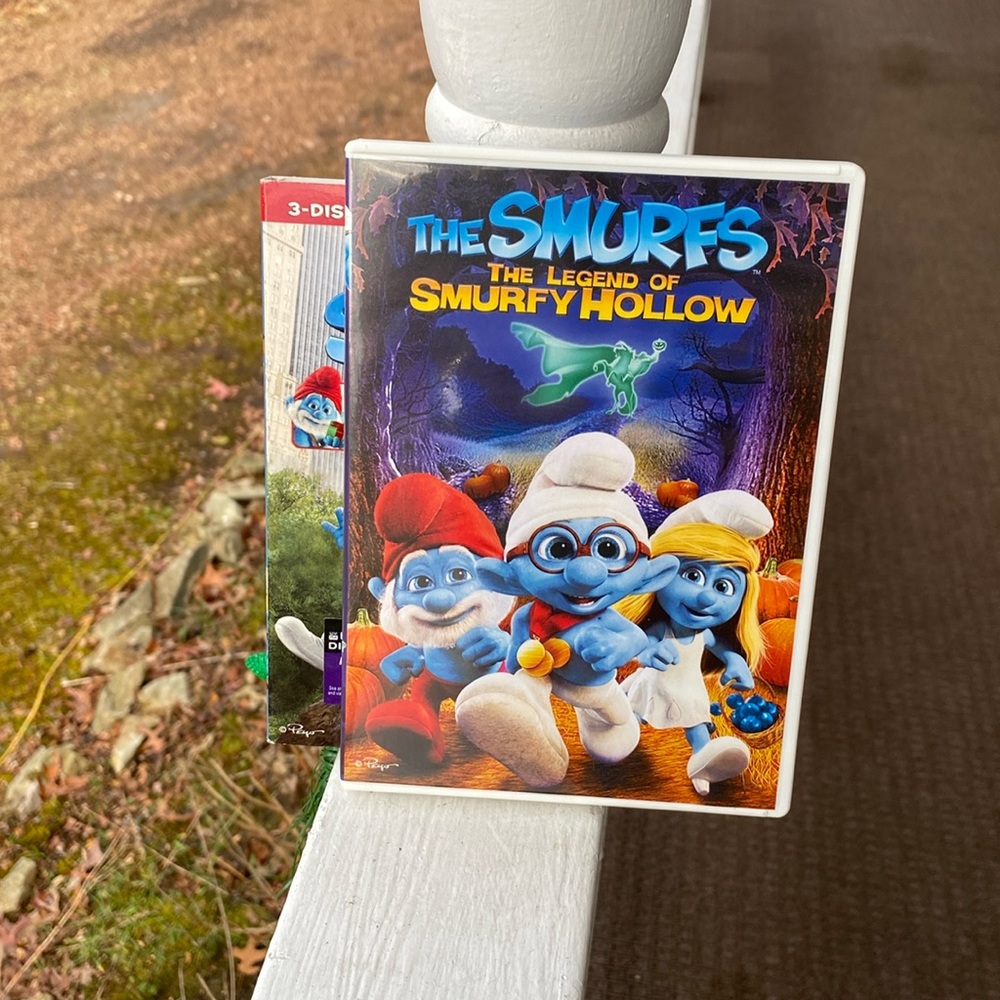 The Smurfs DVD & Blu-Ray Movie DVD 📀 Bundle (2)